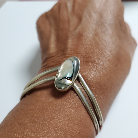 Vintage Silver Oval Abalone V Shape Bracelet Sterling silver made in Mexico. - Picture 3 of 3